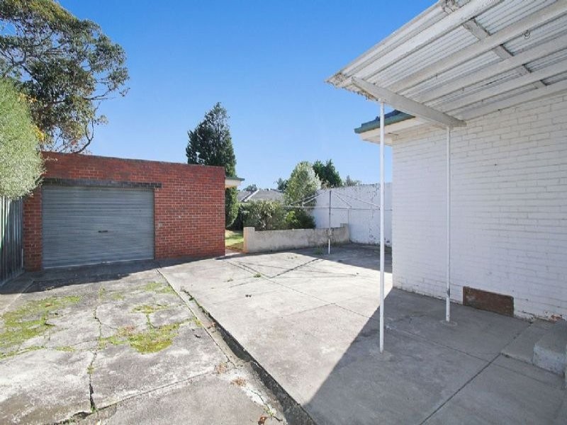 13 Best Street, Reservoir VIC 3073