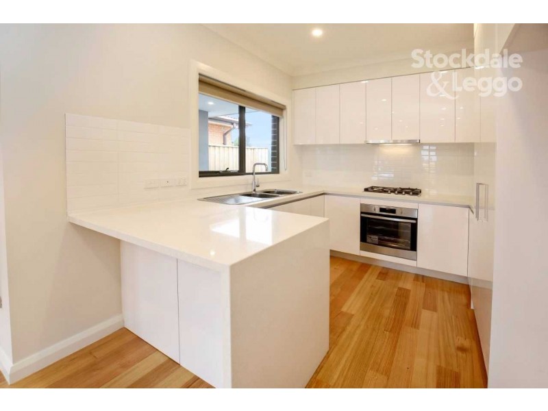 1/12 Chenies Street, Reservoir VIC 3073