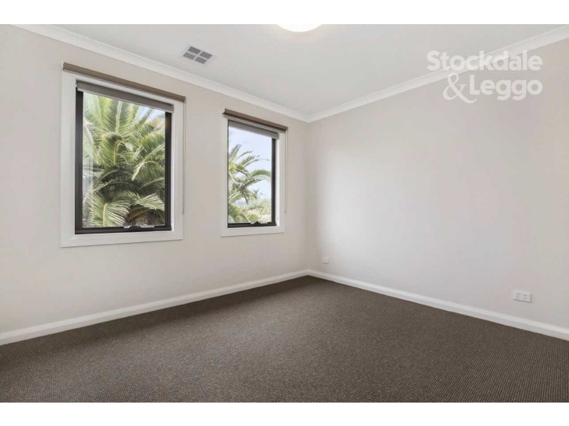 1/12 Chenies Street, Reservoir VIC 3073
