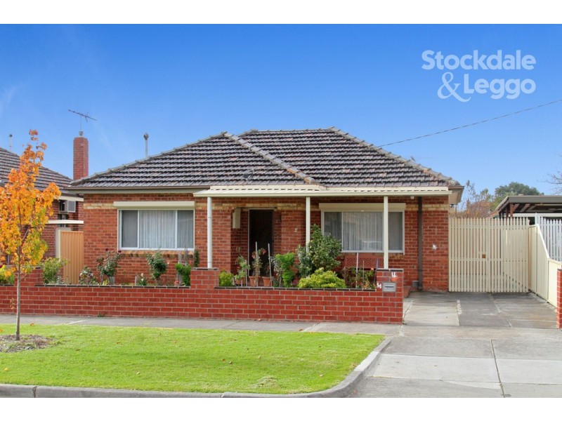 4 Dennis Street, Reservoir VIC 3073