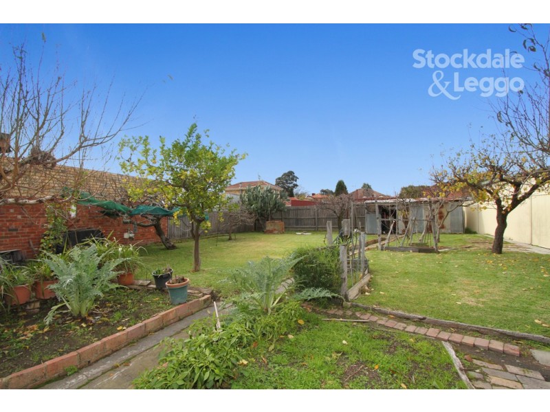 4 Dennis Street, Reservoir VIC 3073