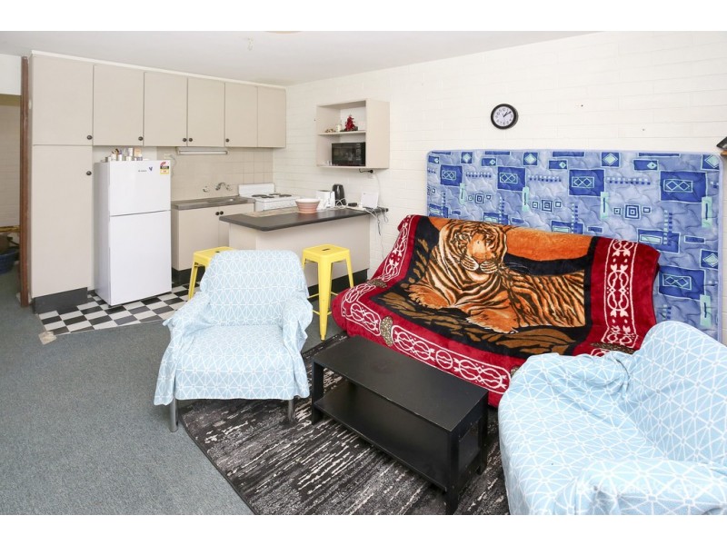 4/194 Purinuan Road, Reservoir VIC 3073