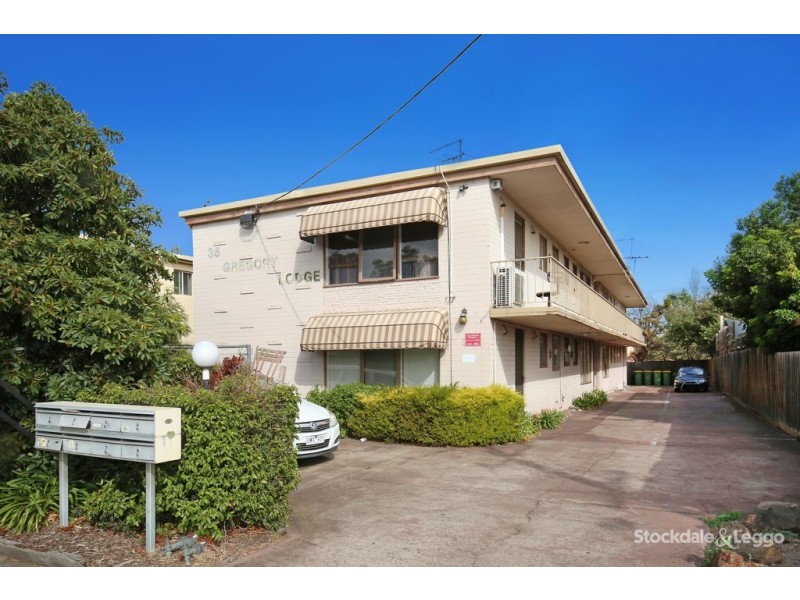 2/35 Gregory Grove, Preston VIC 3072