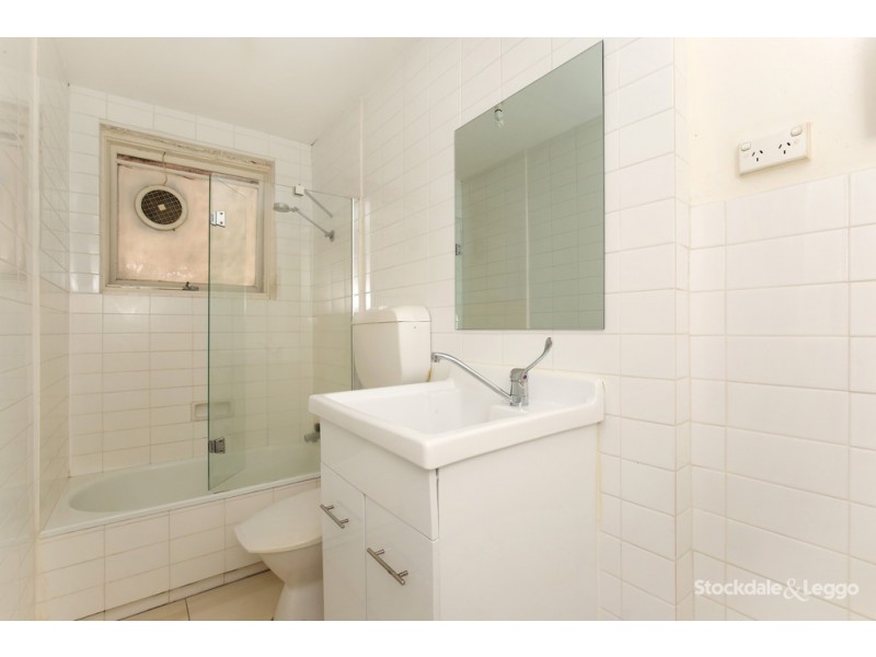 2/35 Gregory Grove, Preston VIC 3072