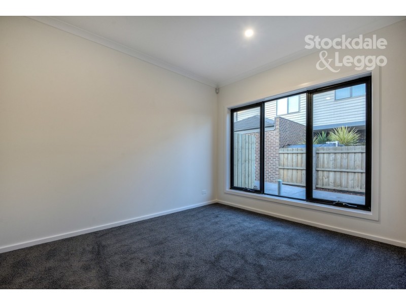 2/9 Hosken Street, Reservoir VIC 3073