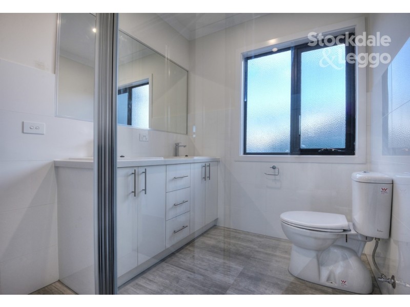 2/9 Hosken Street, Reservoir VIC 3073