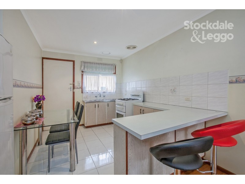 2/5 Louis Street, Reservoir VIC 3073