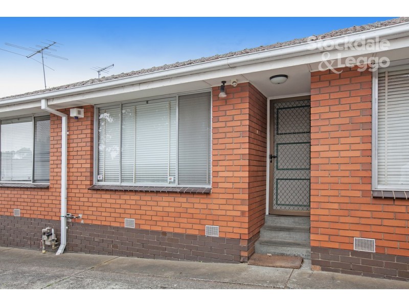 2/5 Louis Street, Reservoir VIC 3073