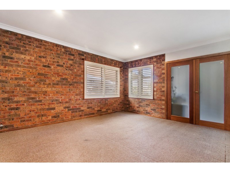 2/24 Parr Avenue, North Curl Curl NSW 2099