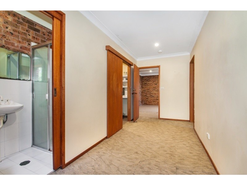 2/24 Parr Avenue, North Curl Curl NSW 2099