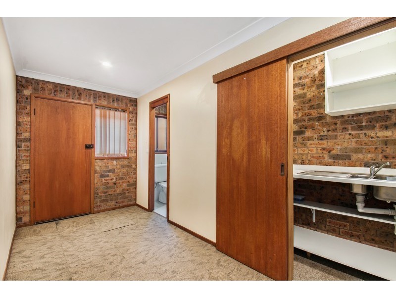 2/24 Parr Avenue, North Curl Curl NSW 2099