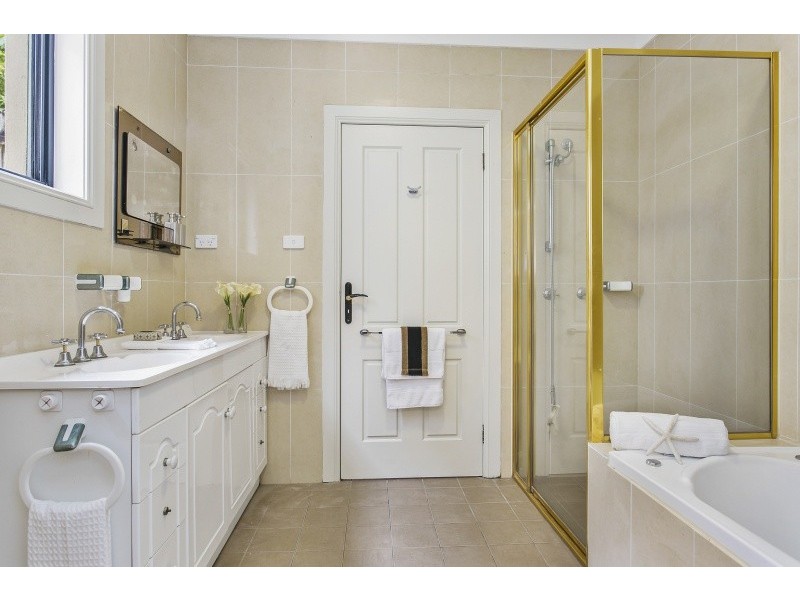 194A Headland Road, North Curl Curl NSW 2099