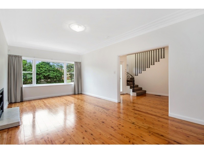 4 Palmerston Place, Seaforth NSW 2092