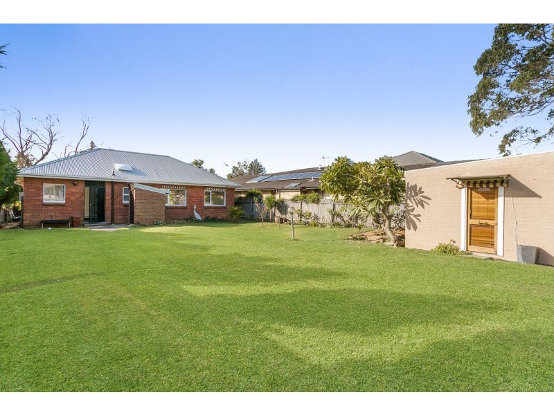 102 Macmillan Street, Seaforth NSW 2092