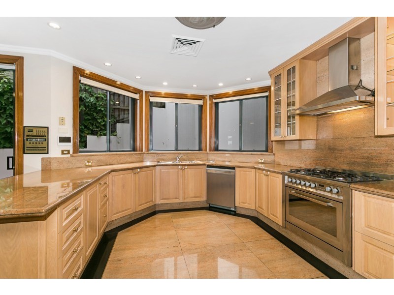 54 Peronne Avenue, Clontarf NSW 2093