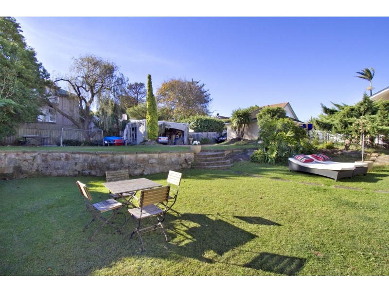 9 Avona Crescent, Seaforth NSW 2092
