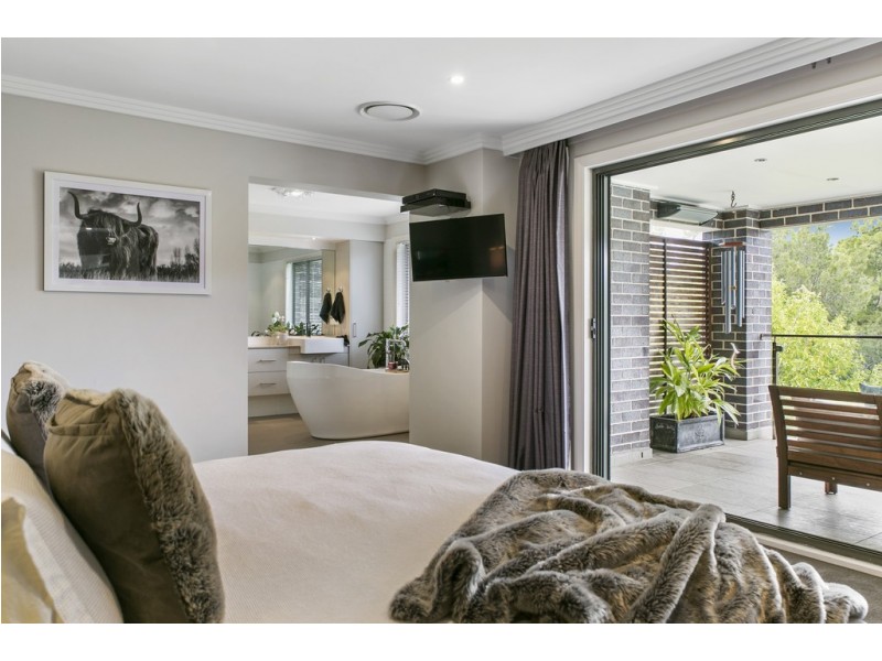 33 Serpentine Crescent, North Balgowlah NSW 2093