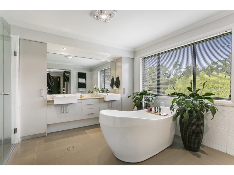 33 Serpentine Crescent, North Balgowlah NSW 2093