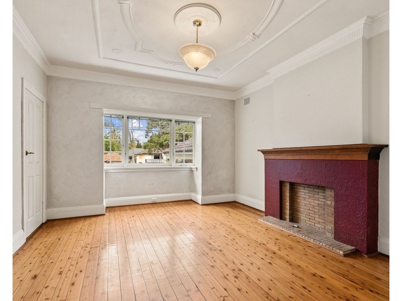 27 Kempbridge Ave, Seaforth NSW 2092