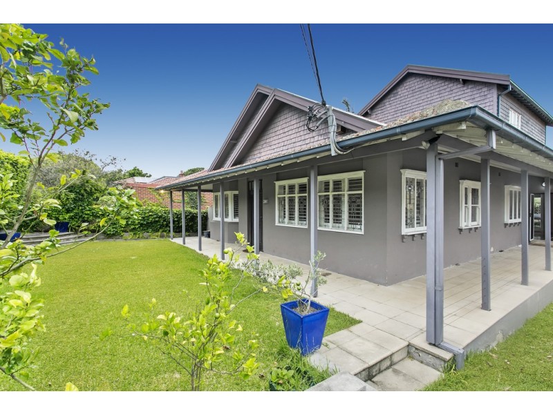 17 Palmerston Place, Seaforth NSW 2092