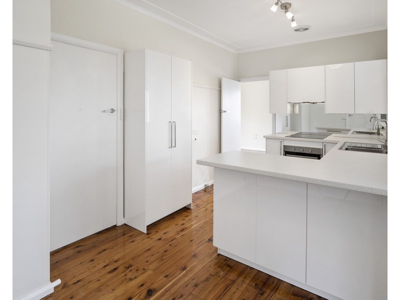 9 Tyrone Avenue, Forestville NSW 2087