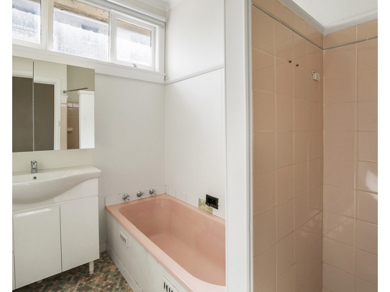 9 Tyrone Avenue, Forestville NSW 2087