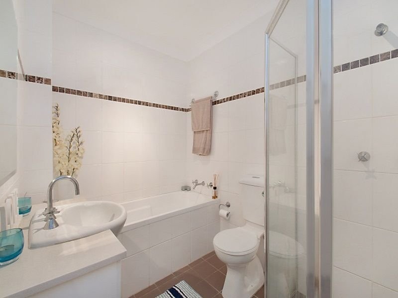 16/8 Shackel Avenue, Brookvale NSW 2100