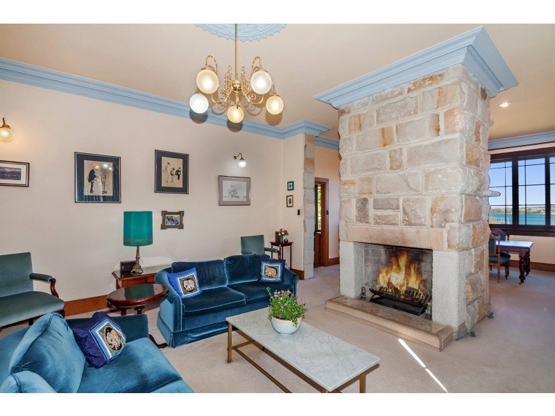 4 Battle Boulevard, Seaforth NSW 2092