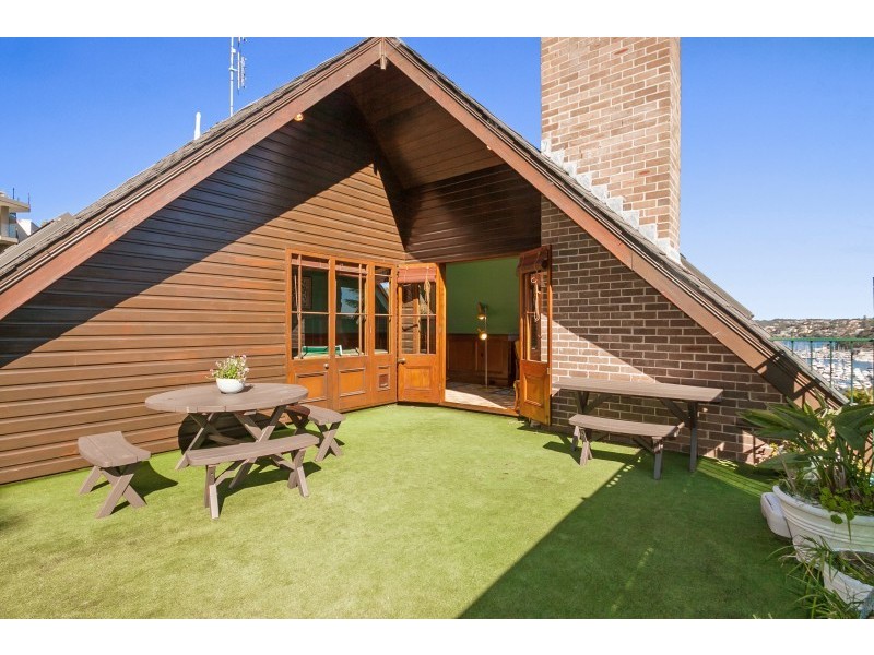 4 Battle Boulevard, Seaforth NSW 2092