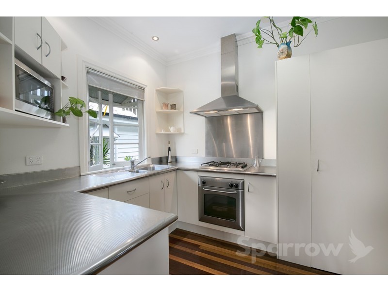 87 Victor Street, Holland Park QLD 4121