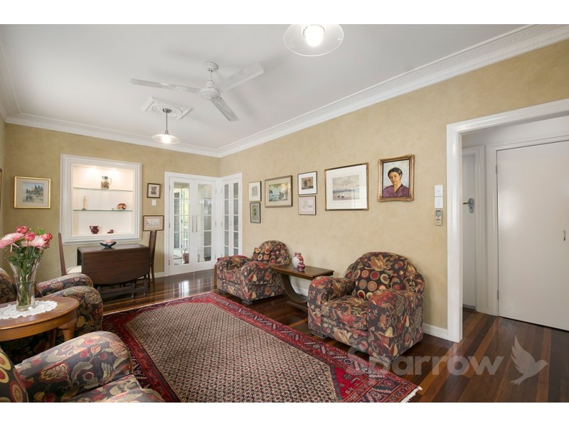 87 Victor Street, Holland Park QLD 4121