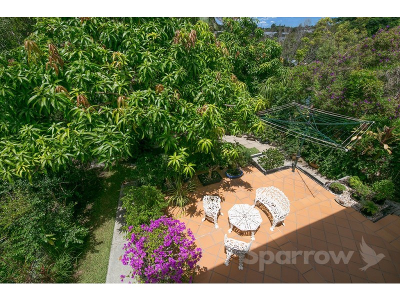 87 Victor Street, Holland Park QLD 4121