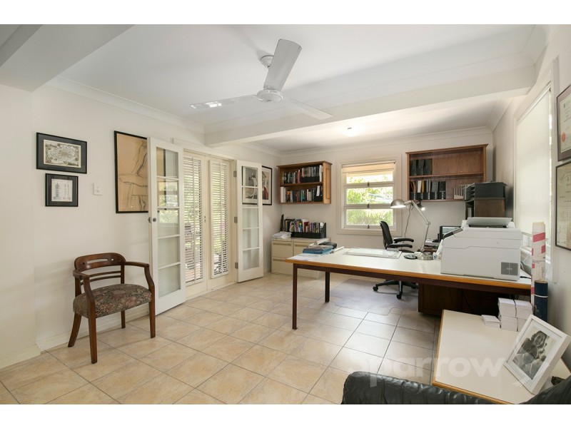 87 Victor Street, Holland Park QLD 4121