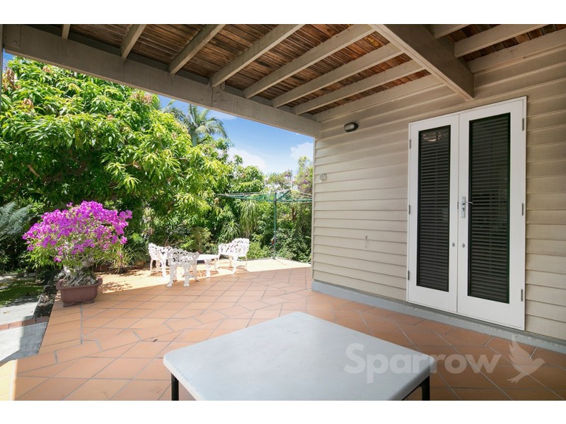 87 Victor Street, Holland Park QLD 4121