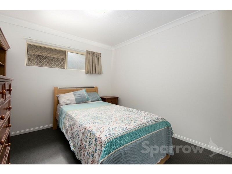 2/31 Victor Street, Holland Park QLD 4121