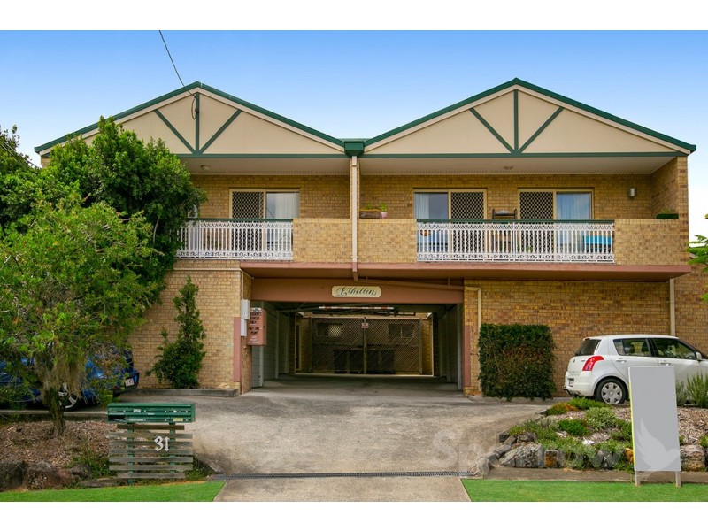 2/31 Victor Street, Holland Park QLD 4121