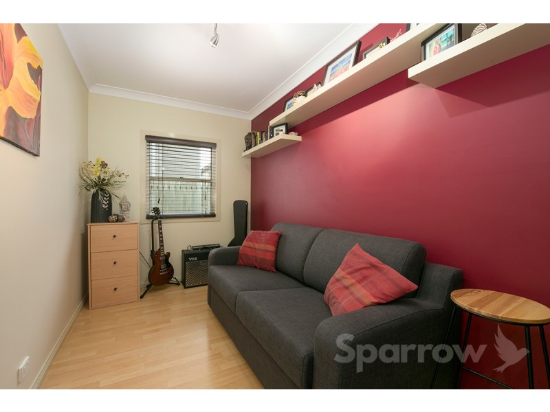 12 Blackwood Road, Manly West QLD 4179