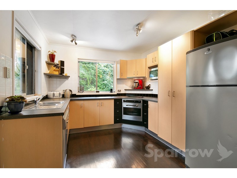 1 Banbury Street, Carina QLD 4152