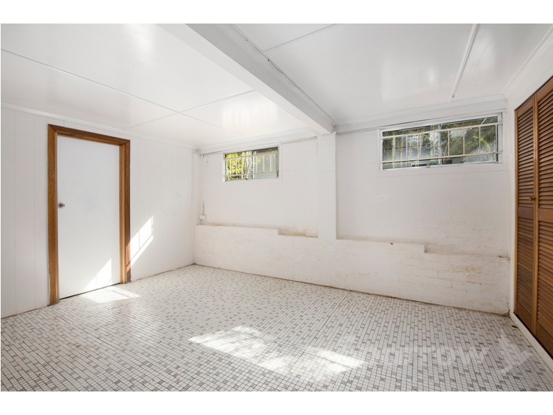 9 Hilary Street, Wishart QLD 4122