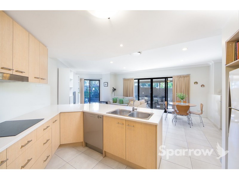 1/94 Mackay Street, Coorparoo QLD 4151