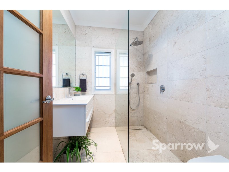 263 Edinburgh Castle Road, Wavell Heights QLD 4012