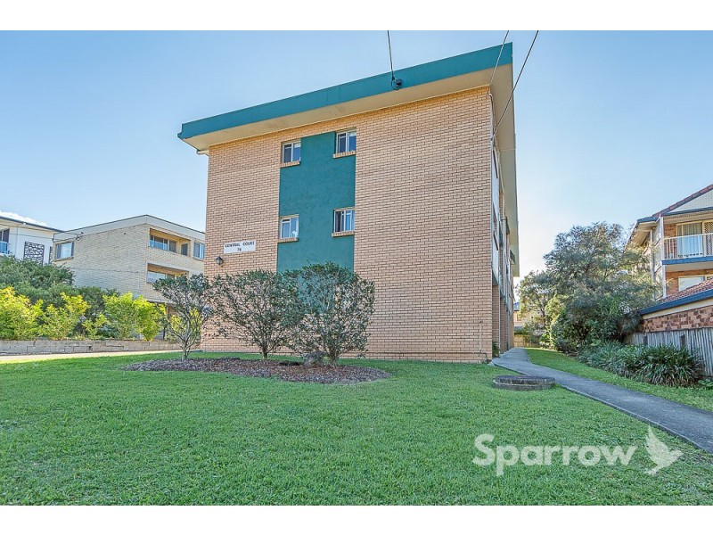 8/76 Kitchener Street, Coorparoo QLD 4151