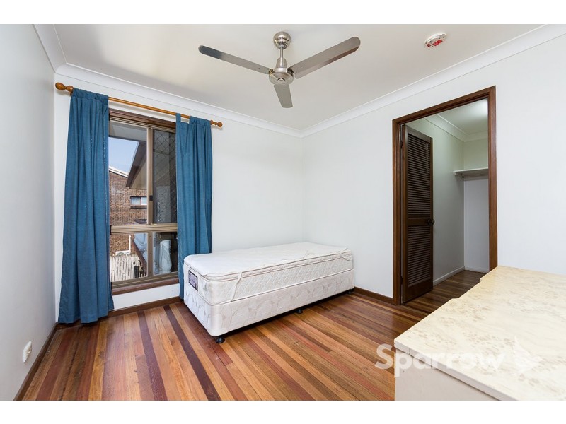 15 Lindisfarne Street, Carindale QLD 4152