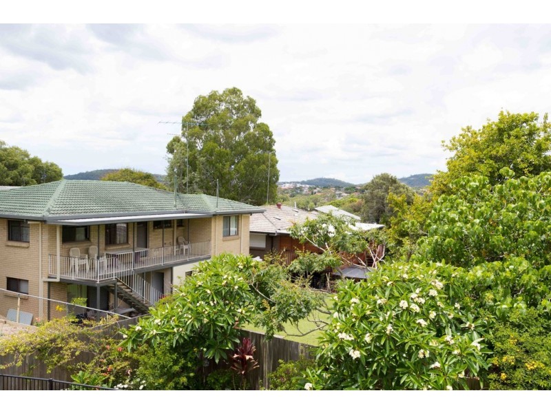 15 Honeysuckle Street, Mansfield QLD 4122