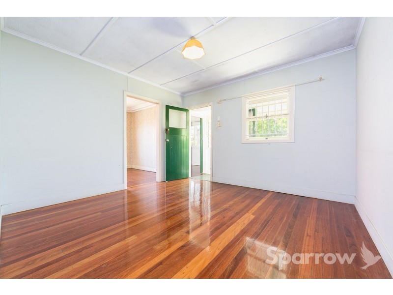 4 Snowden Street, Tarragindi QLD 4121