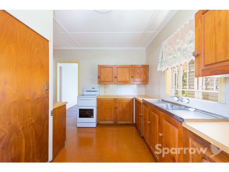 4 Snowden Street, Tarragindi QLD 4121