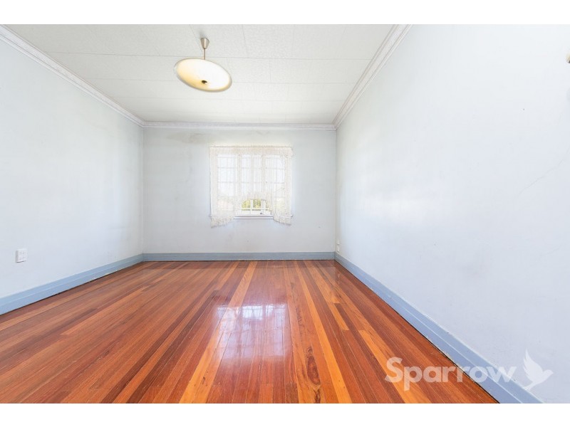 4 Snowden Street, Tarragindi QLD 4121