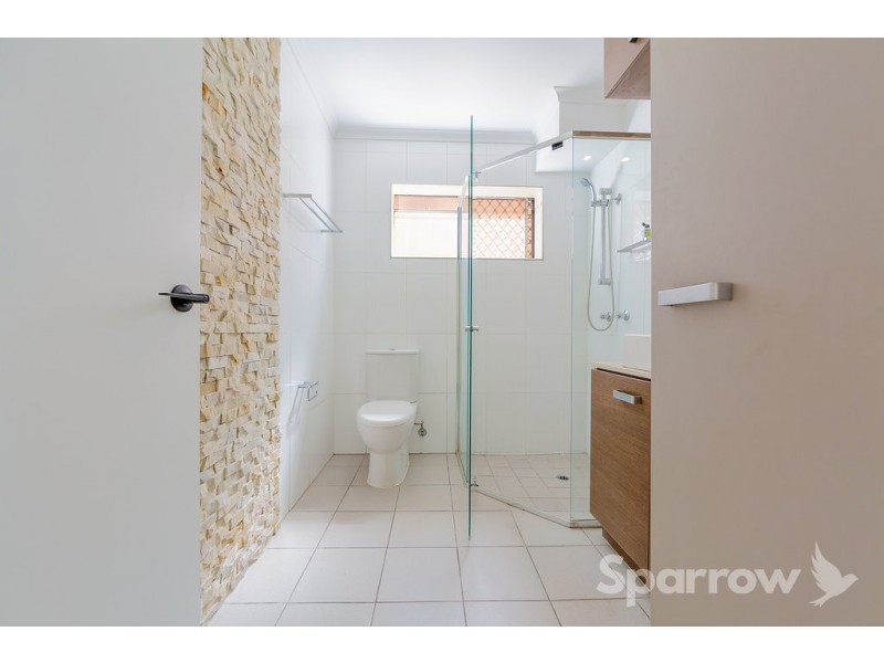 4/11 Carl Street, Woolloongabba QLD 4102