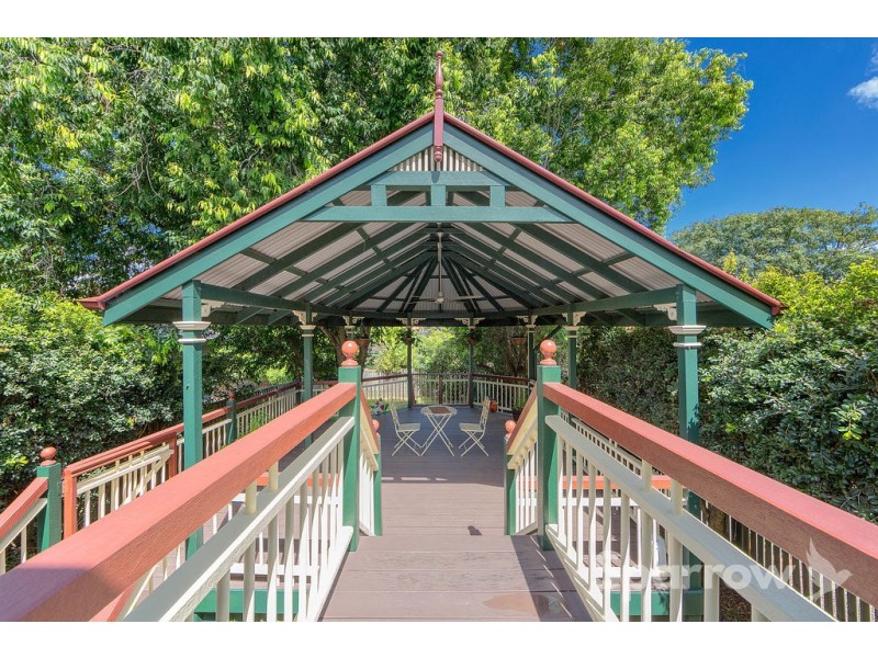 6 Lockwood Street, Sherwood QLD 4075