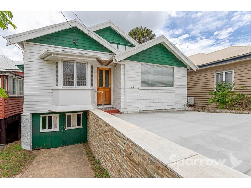 42 Bramston Terrace, Herston QLD 4006